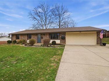 2848 Ellen Lane, Beavercreek, OH 45430