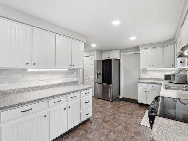 2848 Ellen Lane, Beavercreek, OH 45430 Photo 22