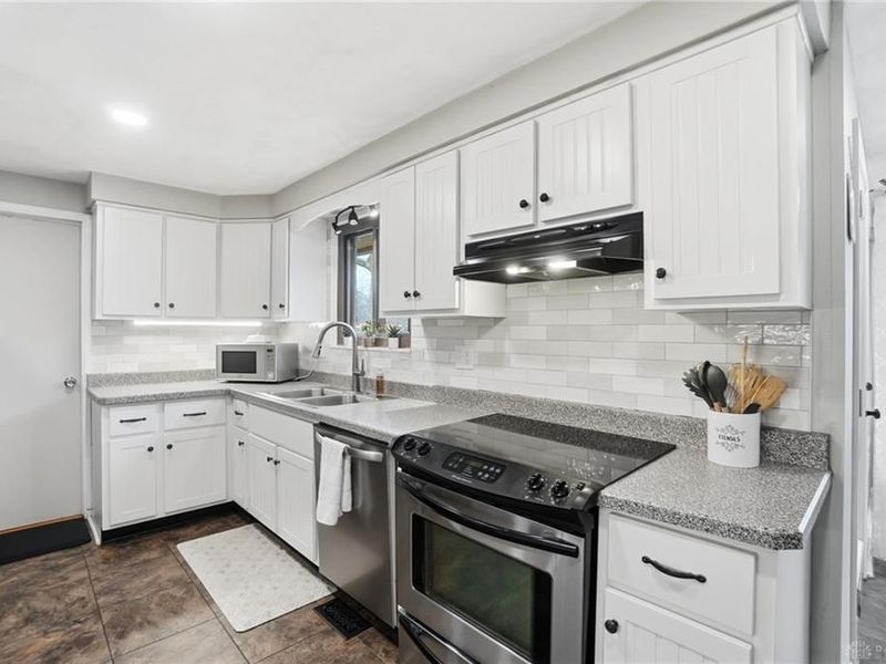 2848 Ellen Lane, Beavercreek, OH 45430 Photo 23