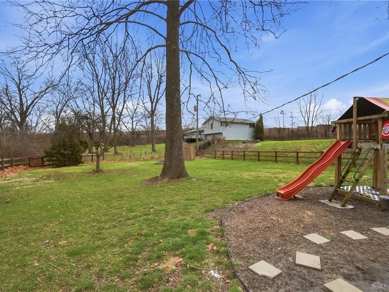 2848 Ellen Lane, Beavercreek, OH 45430 Photo 48