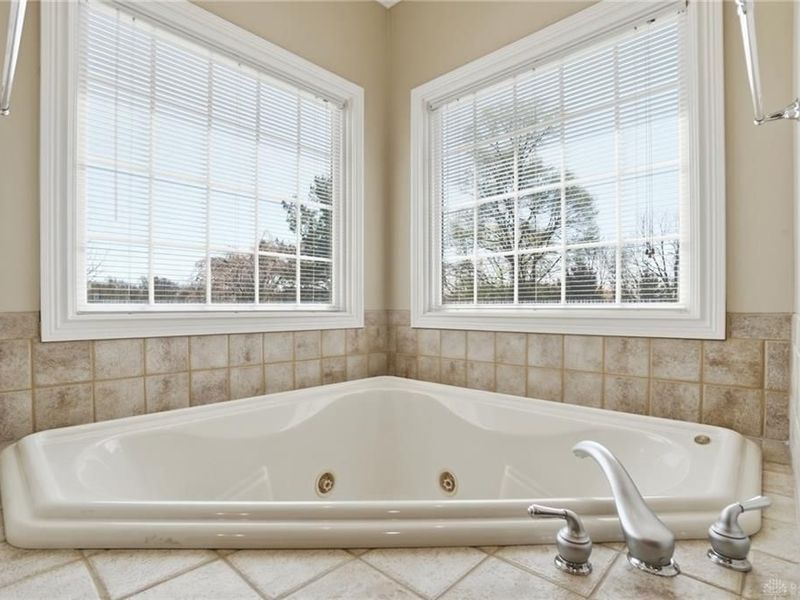 7596 Woodbridge Court, Clearcreek Township, OH 45066 Photo 38