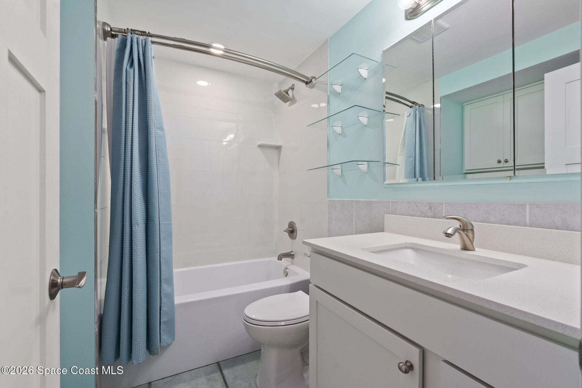 3209 S Lakeview Circle, Unit 8101, Fort Pierce, FL 34949 Photo