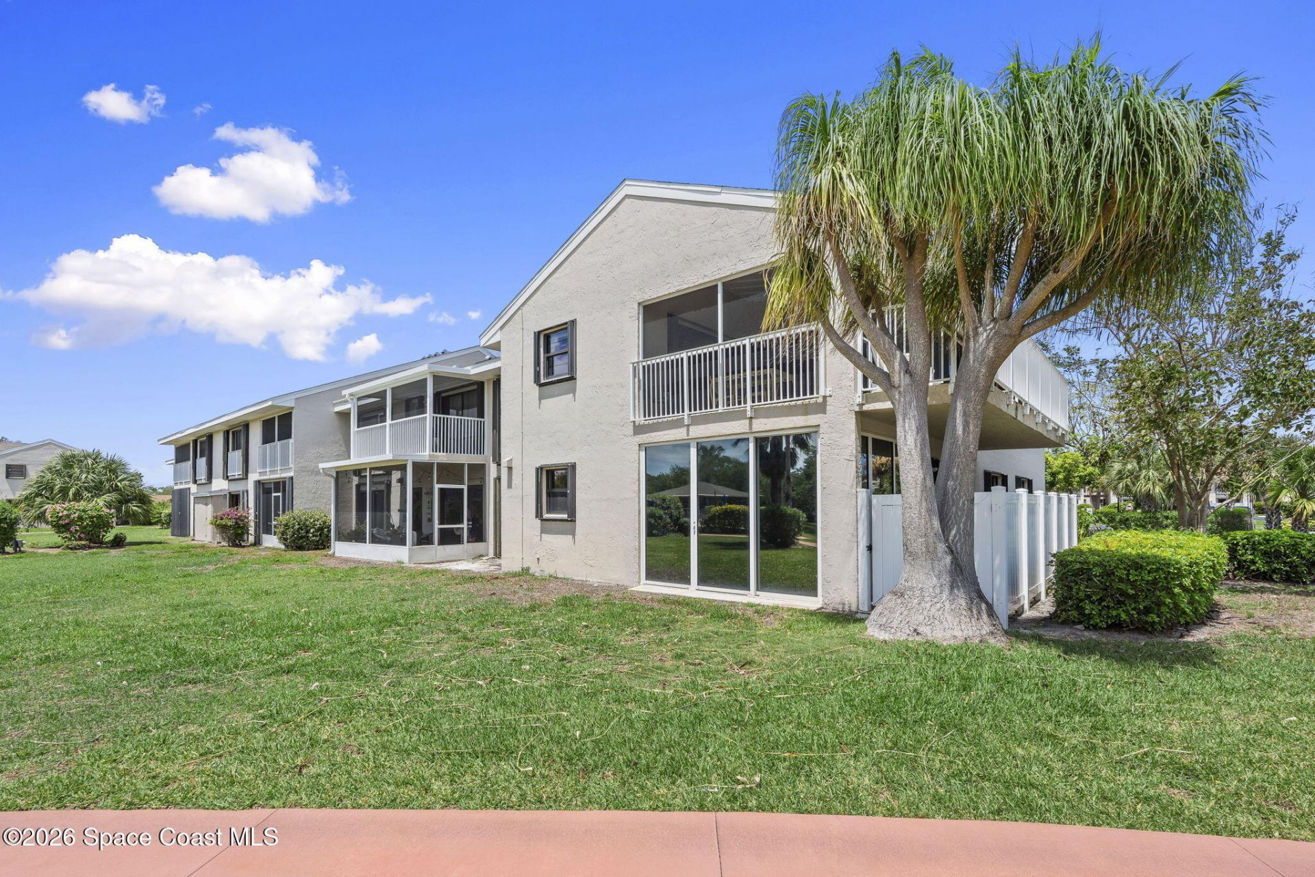 3209 S Lakeview Circle, Unit 8101, Fort Pierce, FL 34949 Photo