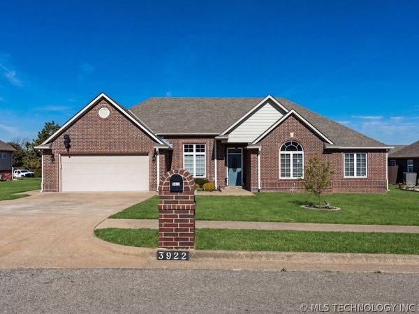 3922 Quarry Park Drive , Bartlesville, OK 74006