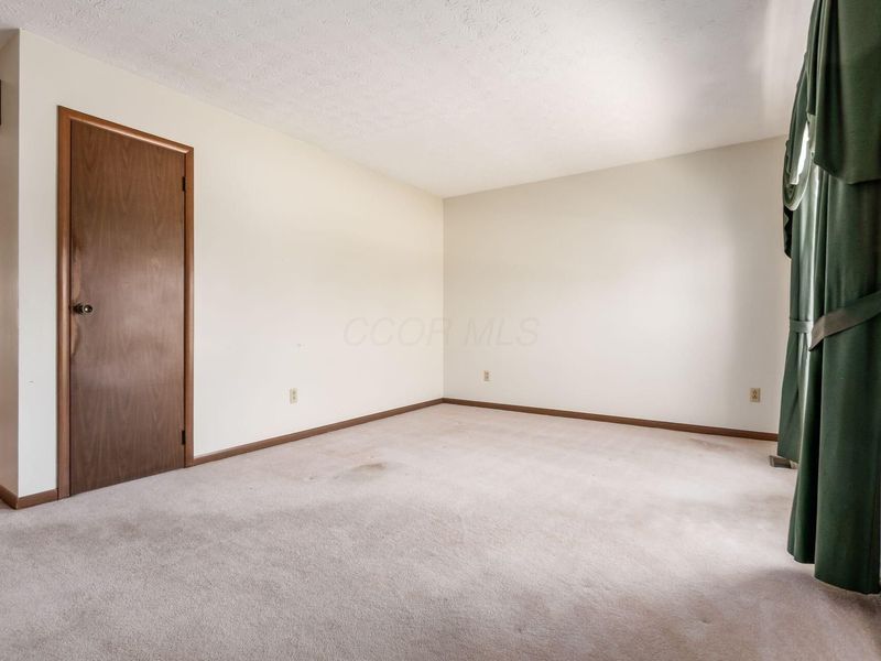 760 Mimosa Place, Columbus, OH 43230 Photo 3