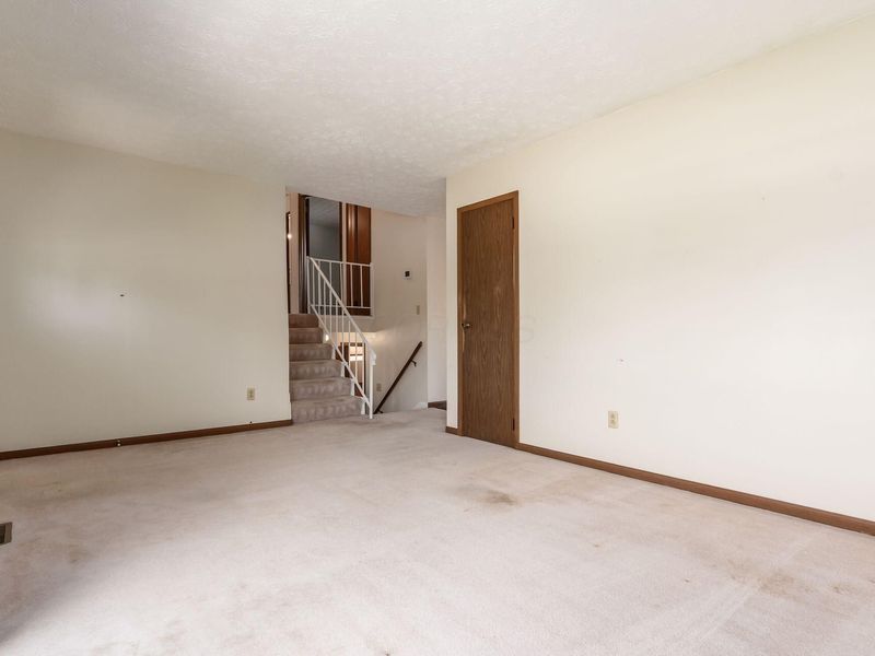 760 Mimosa Place, Columbus, OH 43230 Photo 5