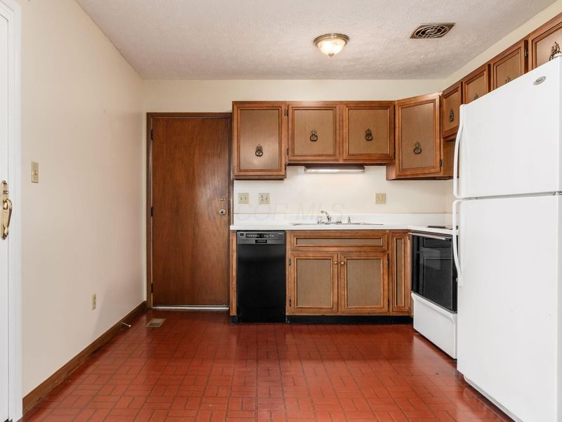 760 Mimosa Place, Columbus, OH 43230 Photo 7