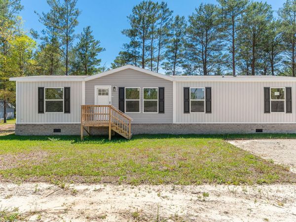316 E Lafavre Lane, DeFuniak Springs, FL 32433