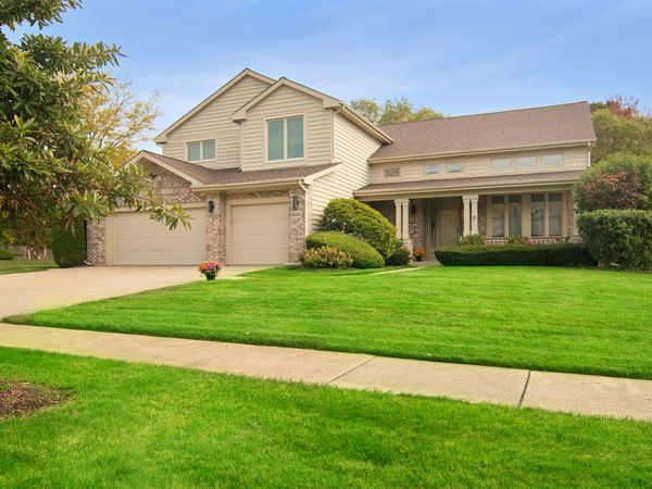 2038 Sheridan Road , Buffalo Grove, IL 60089