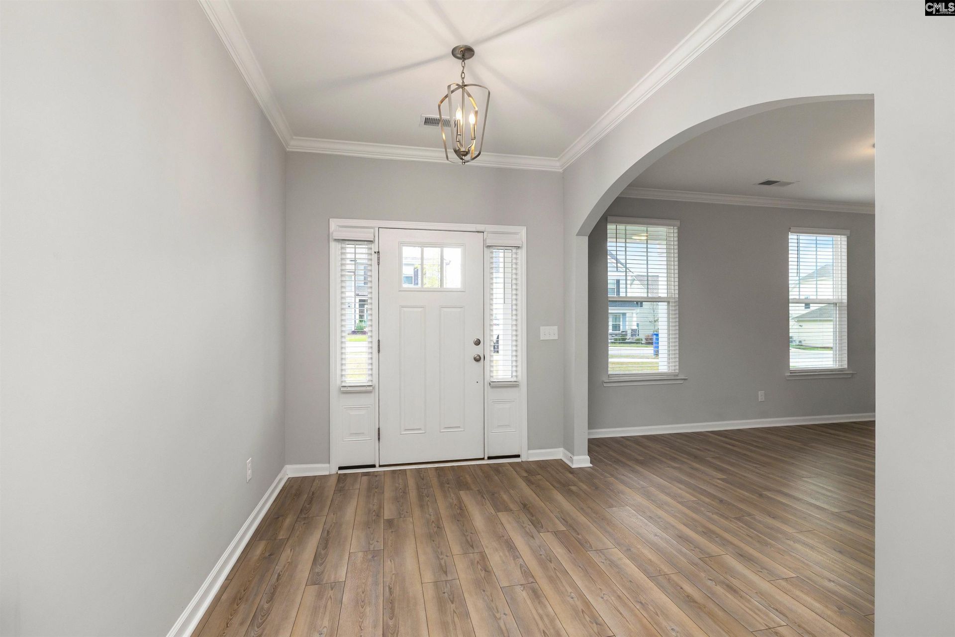 2009 Springdale Lane  Photo 4