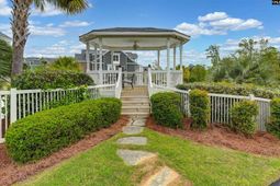 119 Breezes Dr. photo 4