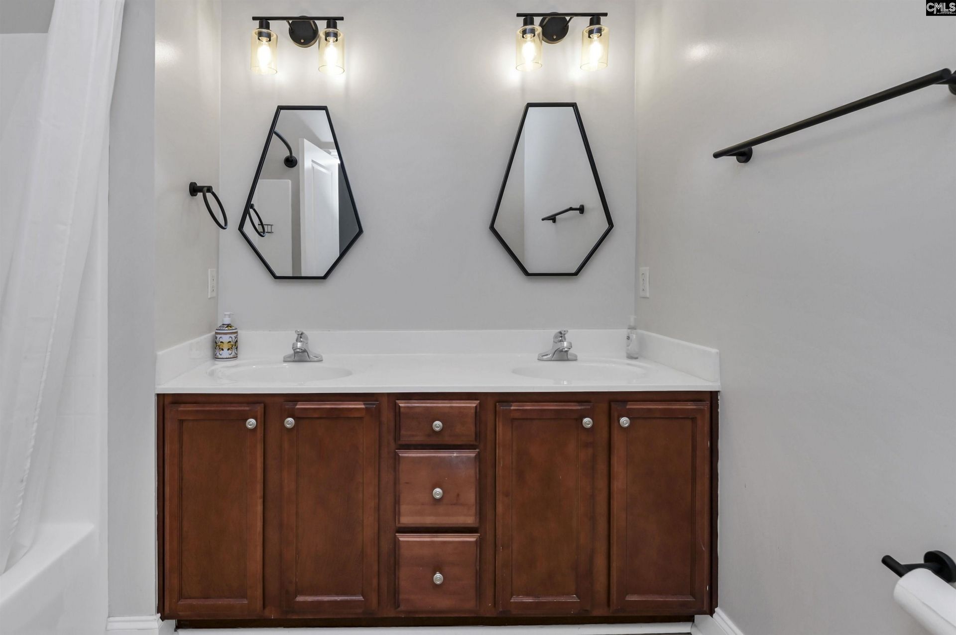 119 Breezes Dr. Photo 58