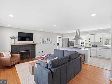 2209 ROLLINS DRIVE, ALEXANDRIA, VA 22307