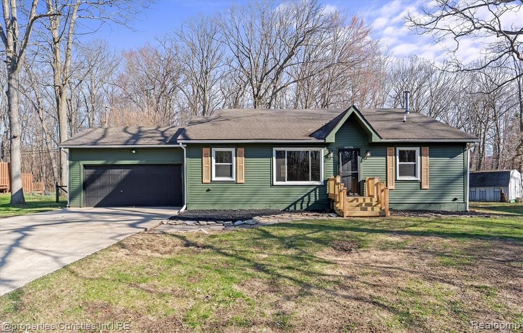 38590 Superior Street, Romulus, MI 48174 Main Photo