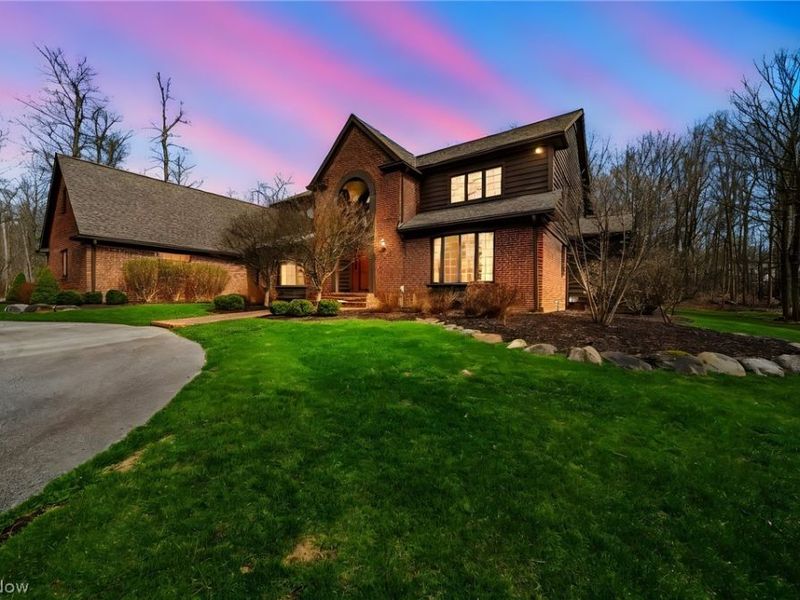 1255 Fox Hill Drive, Gates Mills, OH 44040 Photo 1