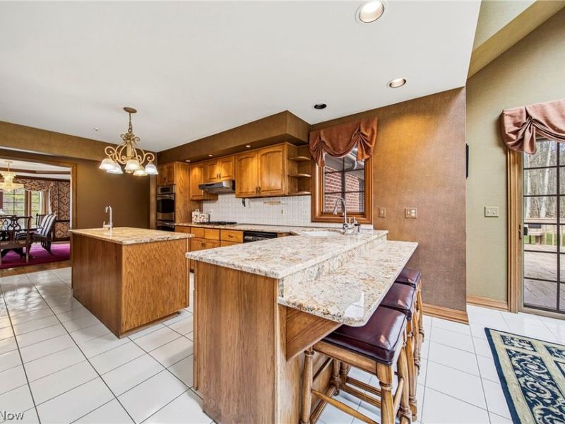 1255 Fox Hill Drive, Gates Mills, OH 44040 Photo 13