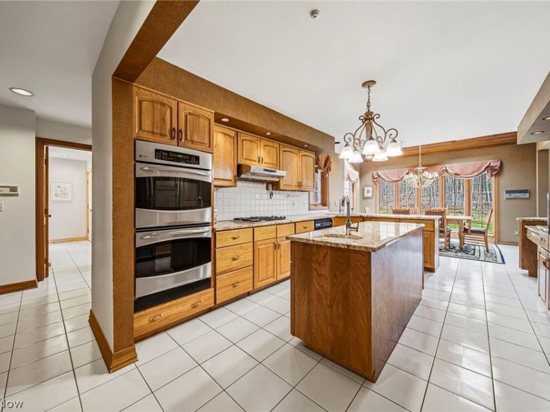 1255 Fox Hill Drive, Gates Mills, OH 44040 Photo 14