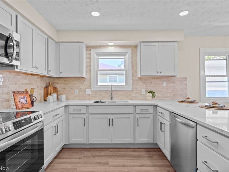 152 Harry Avenue, Munroe Falls, OH 44262 Photo 9