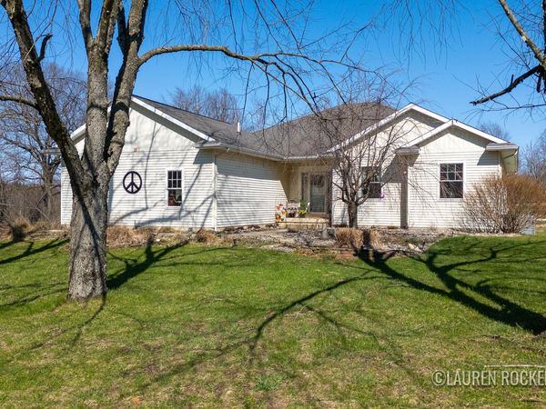 293 S Irving Road, Hastings, MI 49058