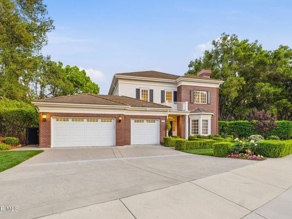 196 Lake Sherwood Drive, Lake Sherwood, CA 91361