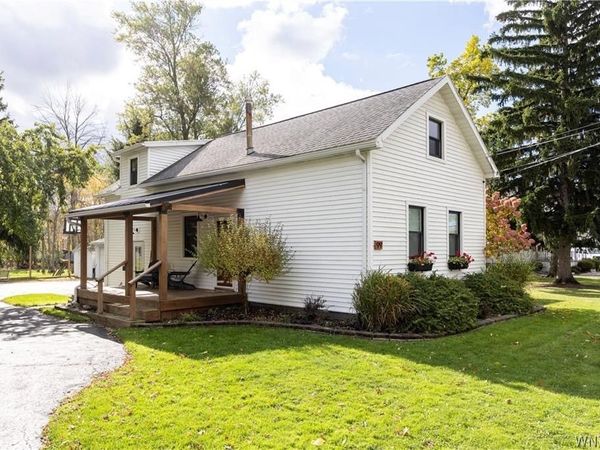 99 East and West Road , Buffalo, NY 14224