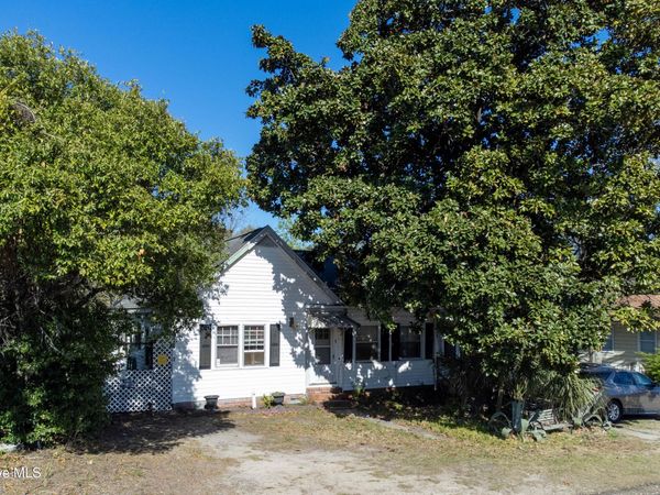 406 13th Avenue S, Myrtle Beach, SC 29577