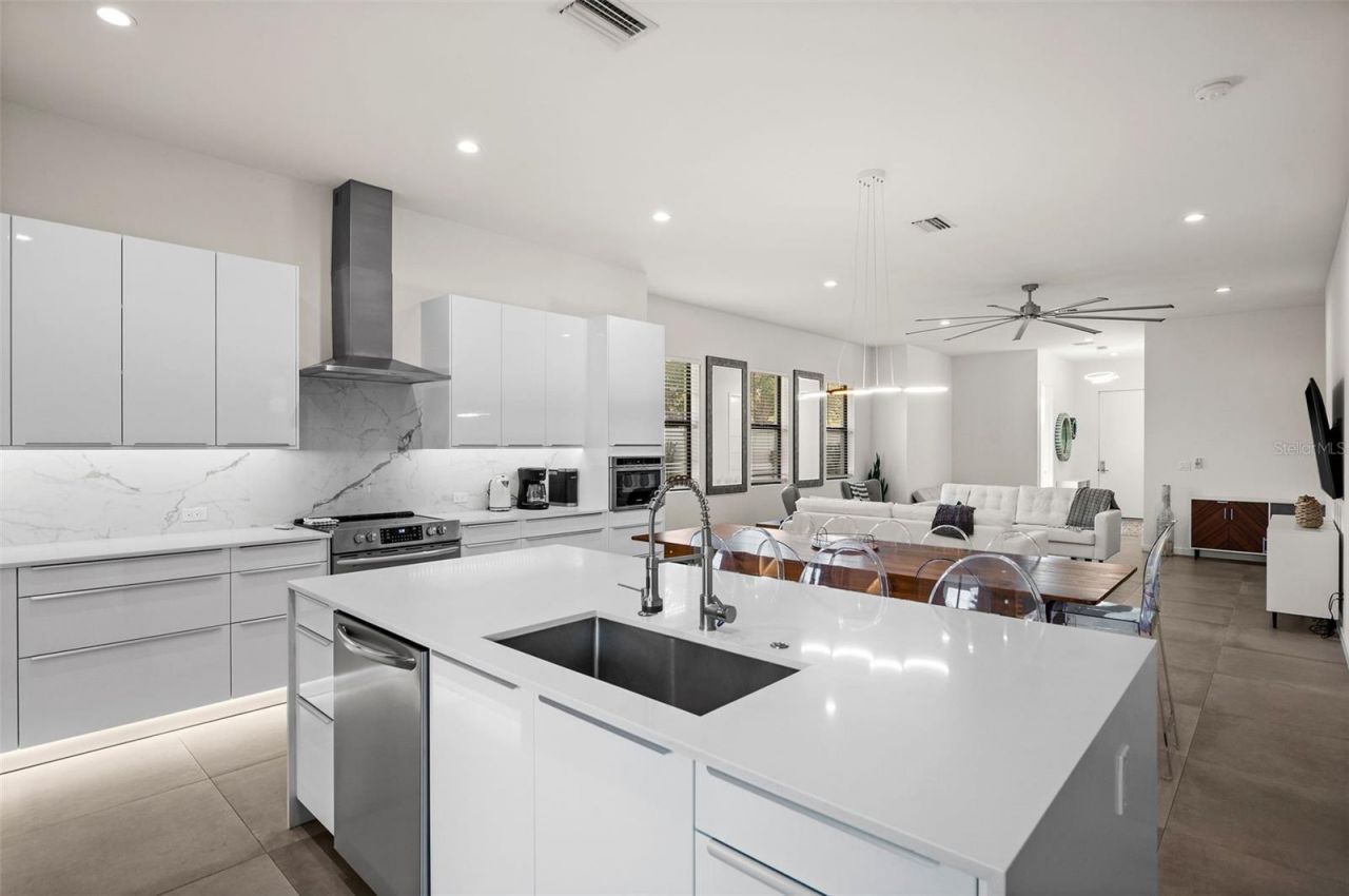 5351 Moeller Avenue, Sarasota, FL 34233 Photo