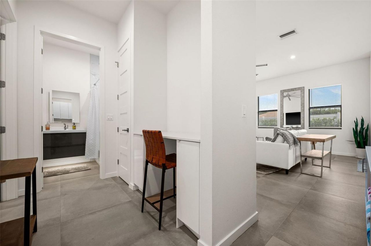 5351 Moeller Avenue, Sarasota, FL 34233 Photo