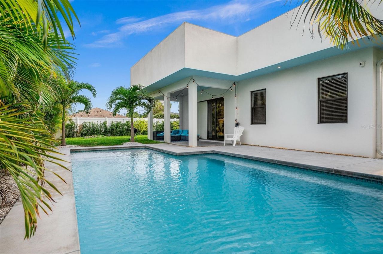 5351 Moeller Avenue, Sarasota, FL 34233 Photo