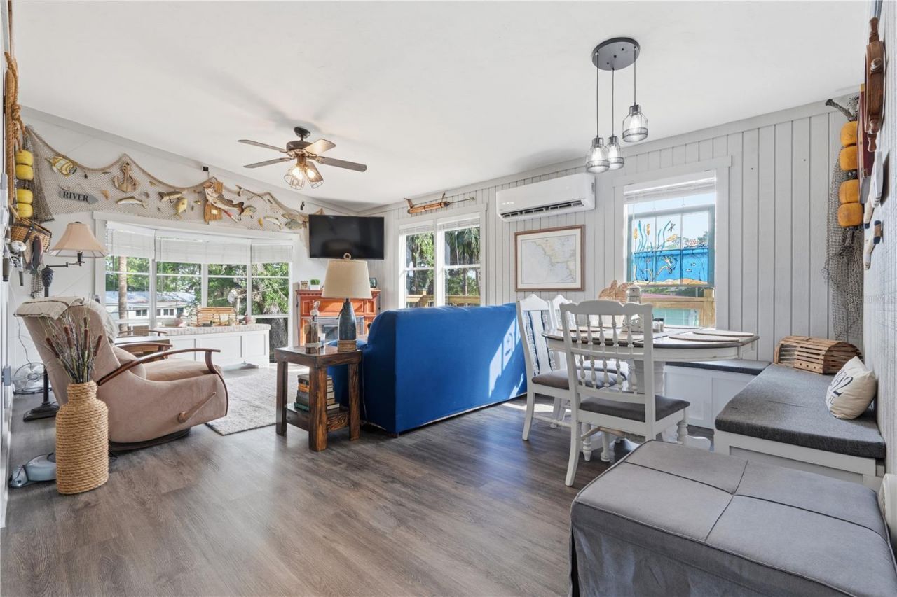 547 SE 205th Street, Suwannee, FL 32692 Photo