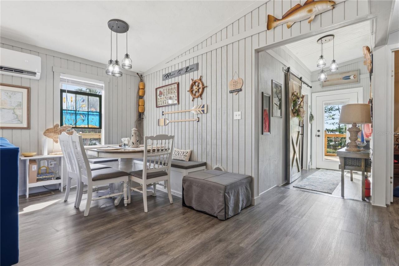 547 SE 205th Street, Suwannee, FL 32692 Photo