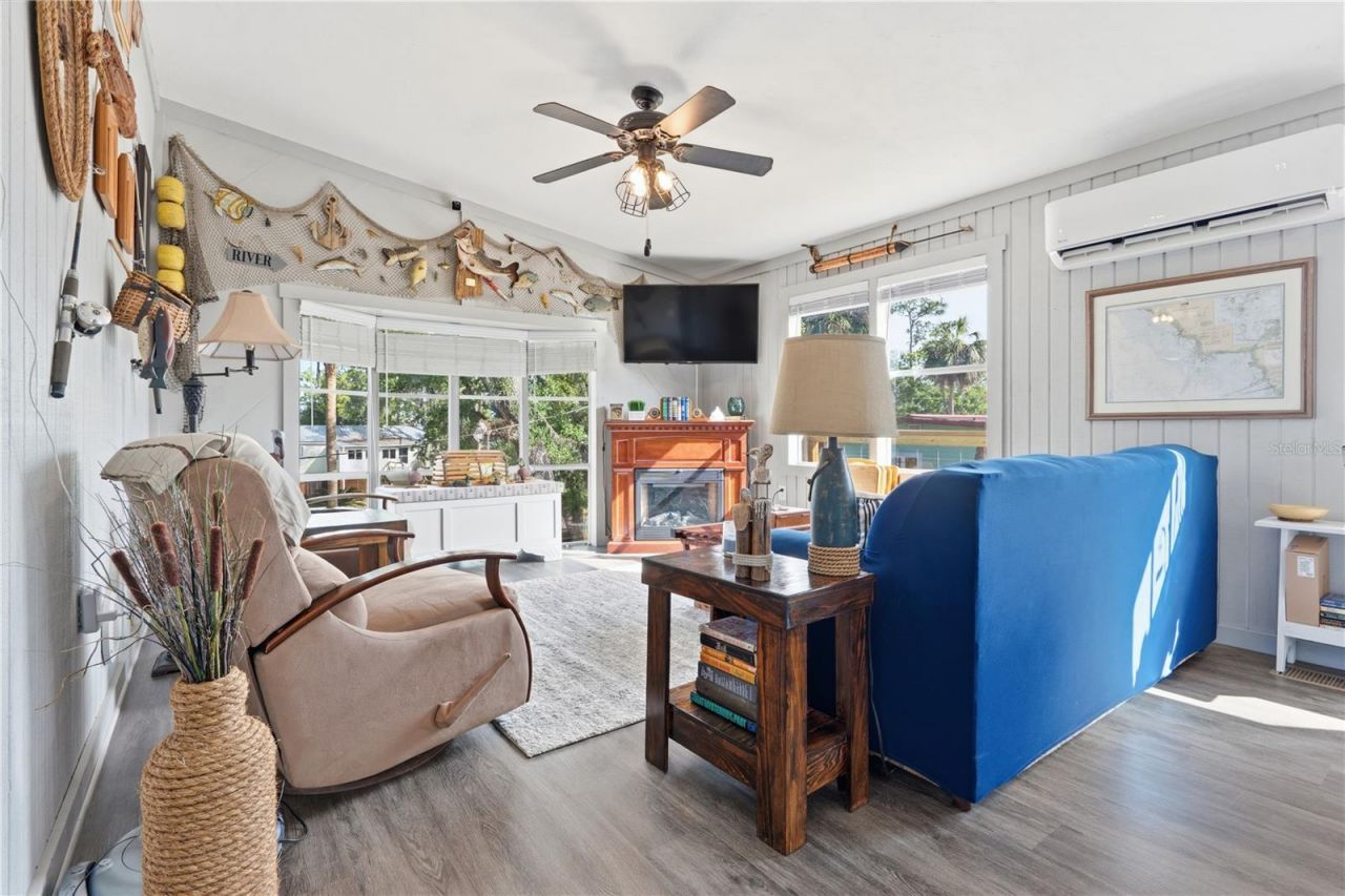 547 SE 205th Street, Suwannee, FL 32692 Photo