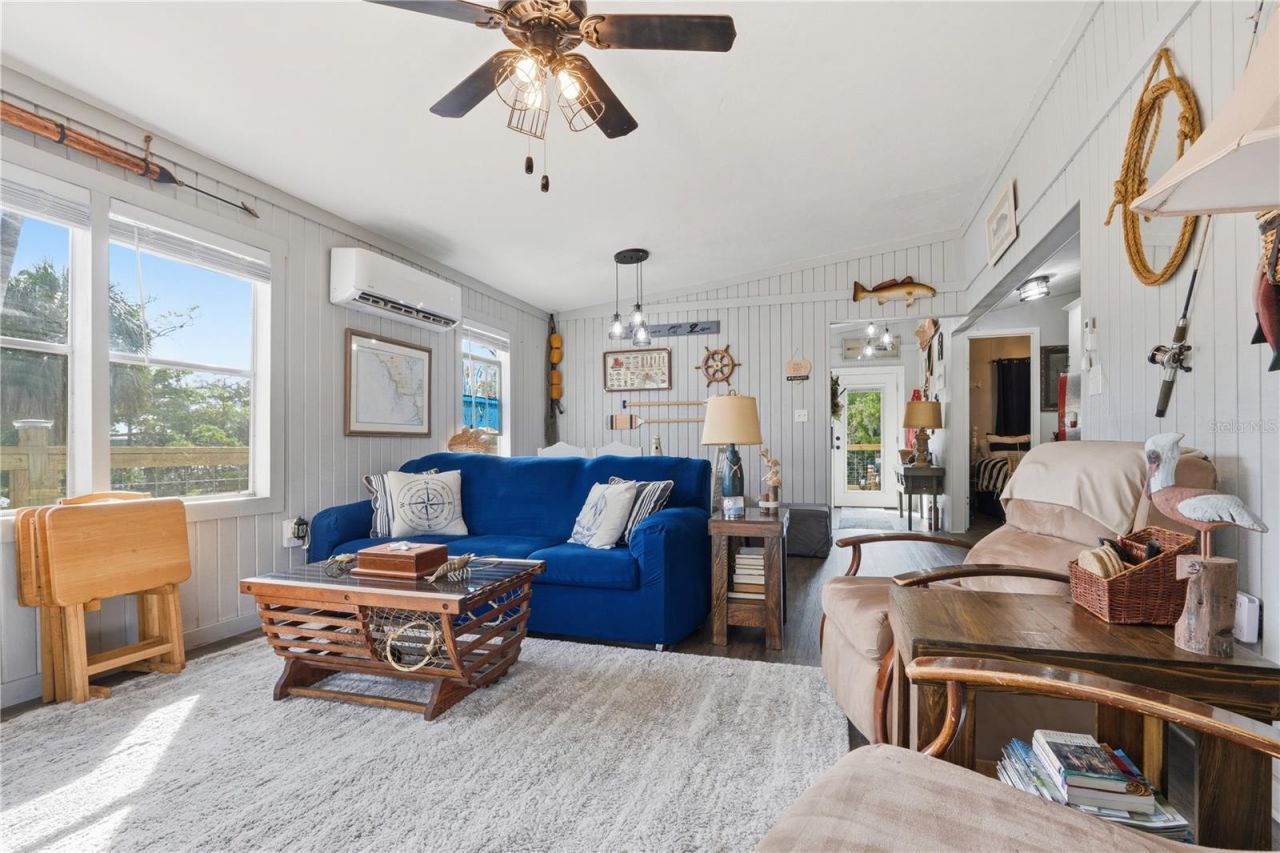 547 SE 205th Street, Suwannee, FL 32692 Photo