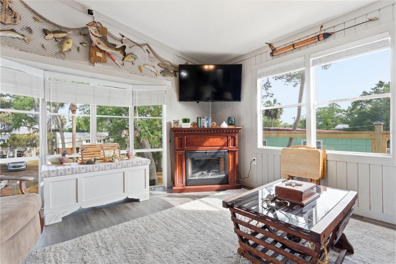 547 SE 205th Street, Suwannee, FL 32692 Photo