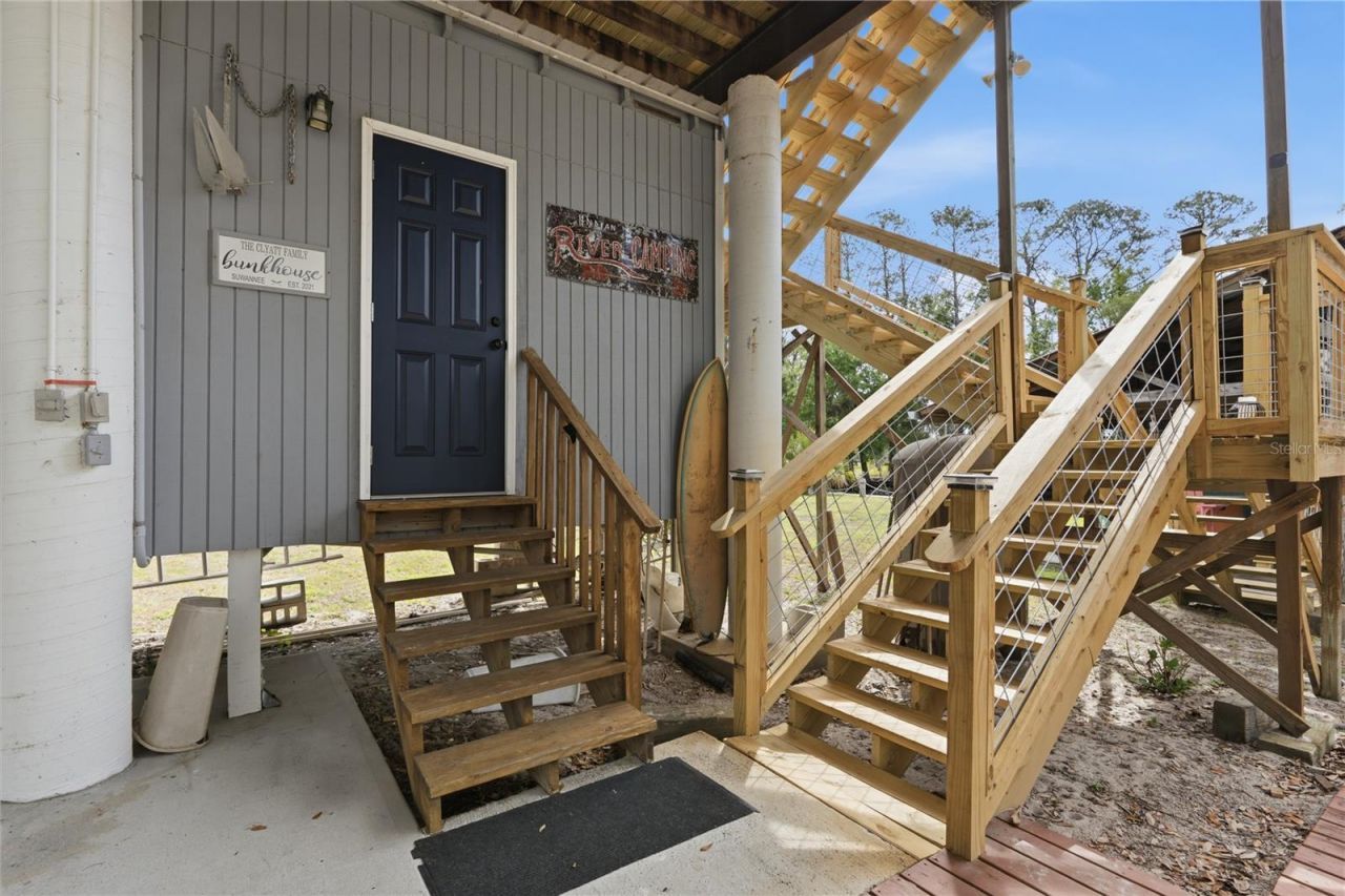 547 SE 205th Street, Suwannee, FL 32692 Photo