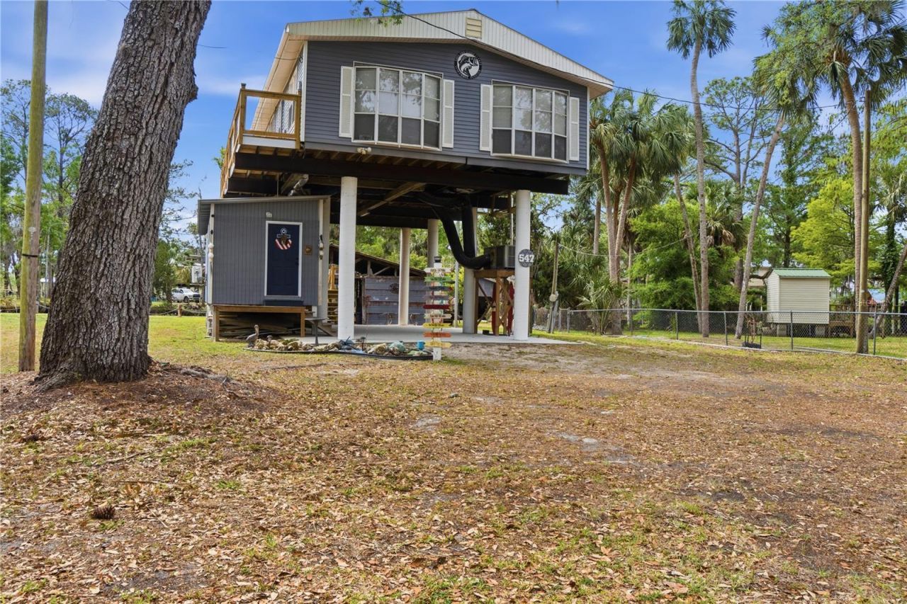 547 SE 205th Street, Suwannee, FL 32692 Photo