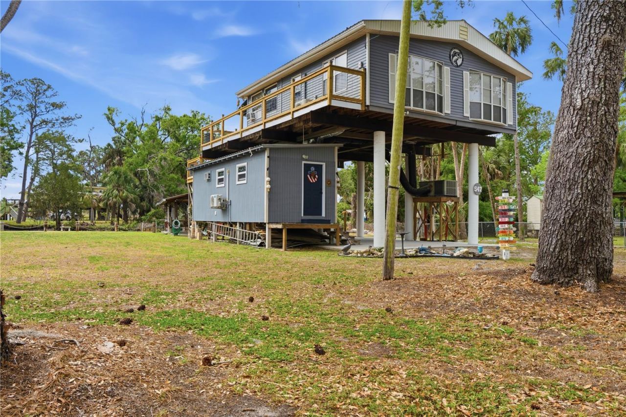 547 SE 205th Street, Suwannee, FL 32692 Photo