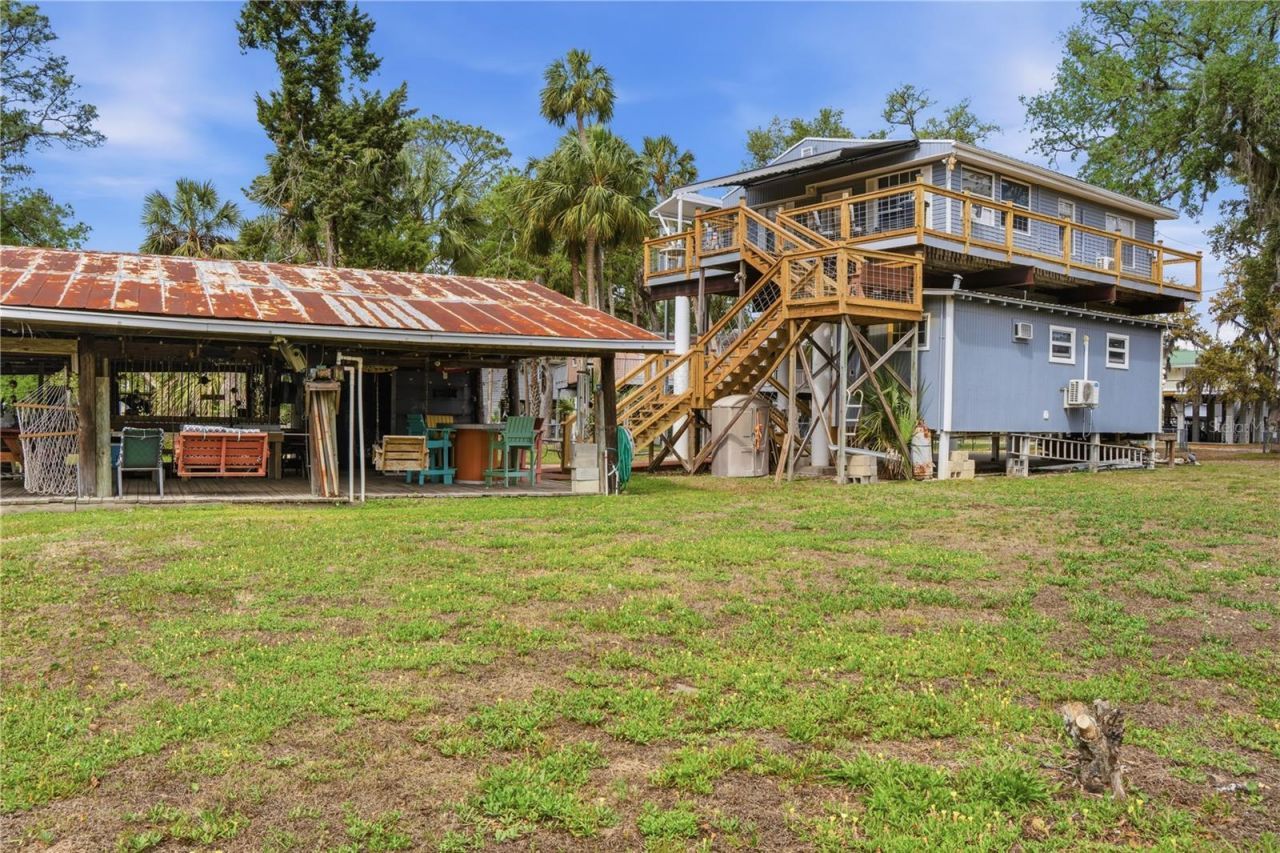 547 SE 205th Street, Suwannee, FL 32692 Photo