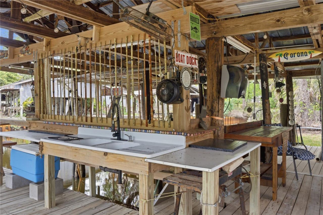 547 SE 205th Street, Suwannee, FL 32692 Photo