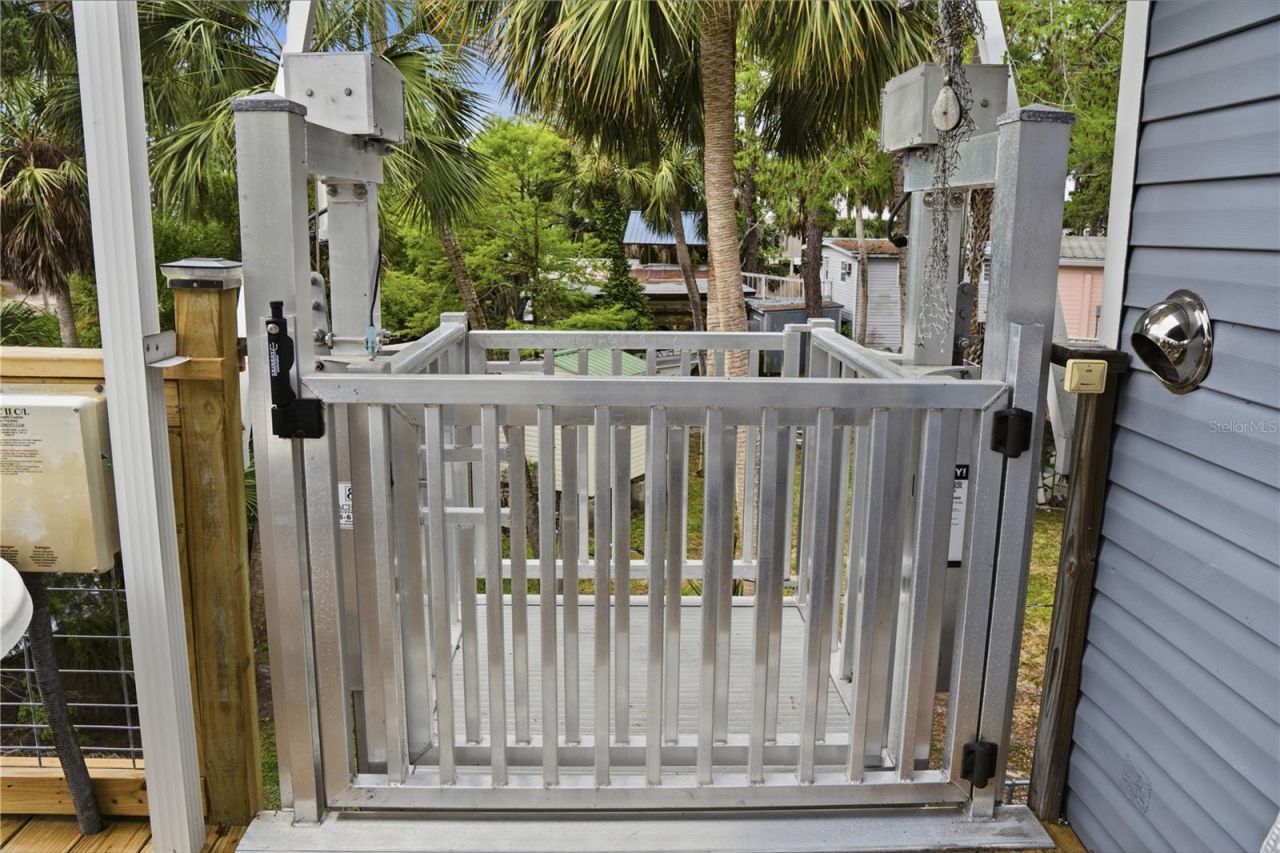 547 SE 205th Street, Suwannee, FL 32692 Photo