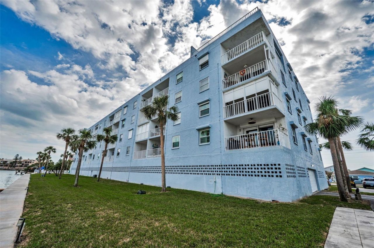 18325 Gulf Boulevard, Unit 308, Redington Shores, FL 33708 Photo