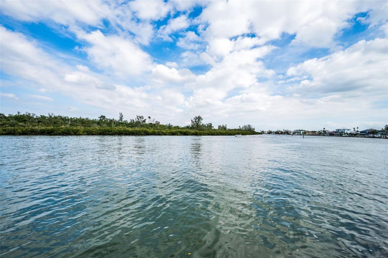 18325 Gulf Boulevard, Unit 308, Redington Shores, FL 33708 Photo