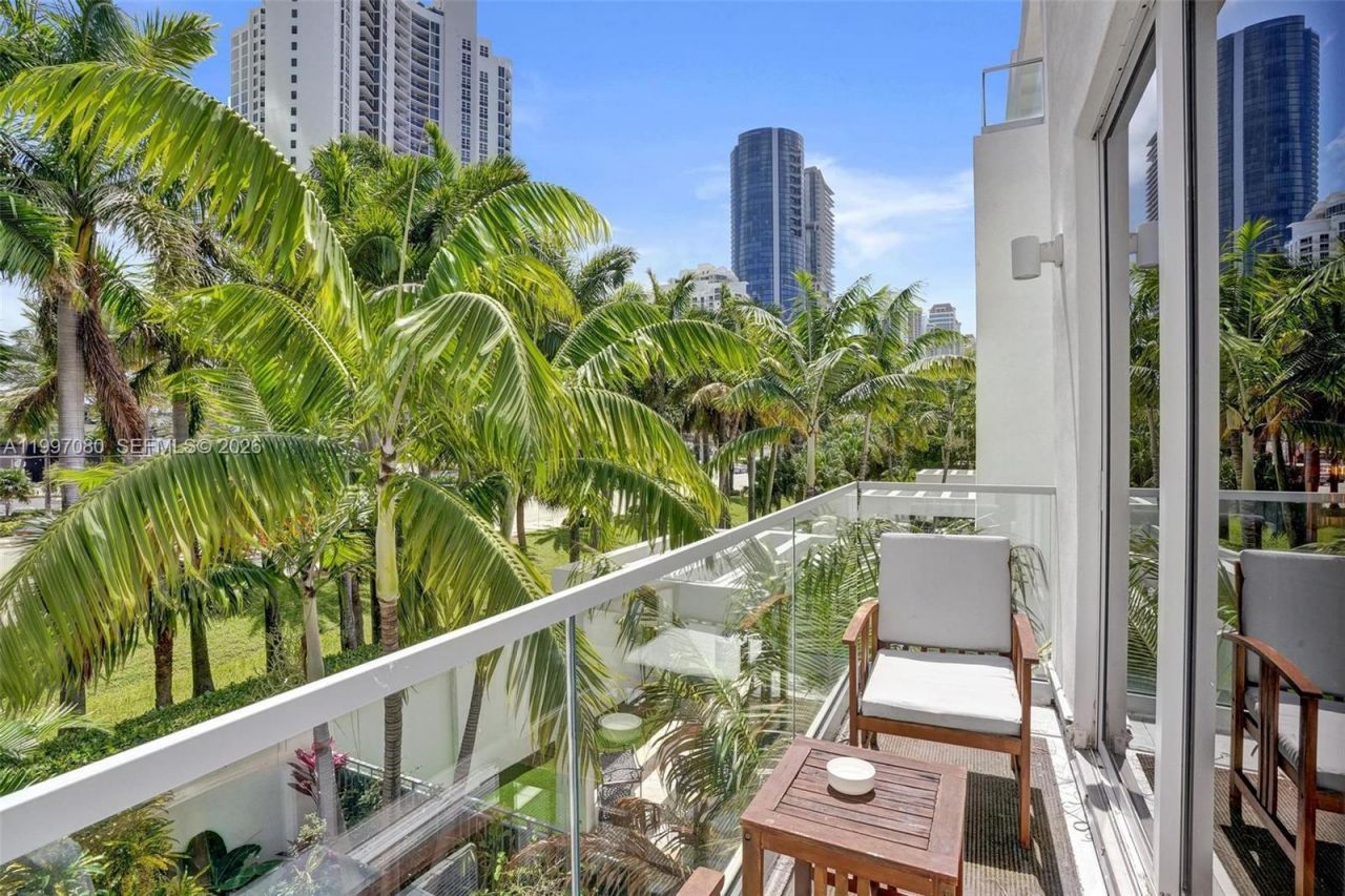 18985 Atlantic Blvd , Sunny Isles Beach, FL 33160 Photo