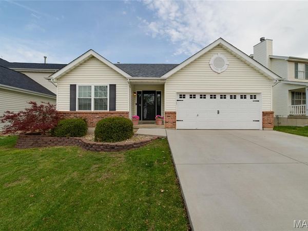 509 Parkland Place Drive, O'Fallon, MO 63366