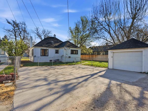 1918&1920 Cleveland Blvd, Caldwell, ID 83605