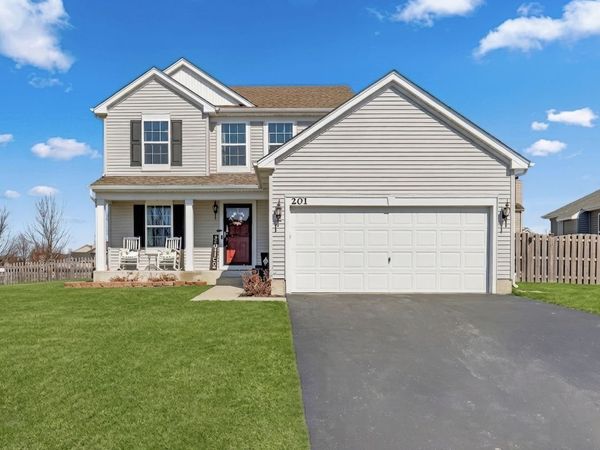 201 Springwood Drive , Woodstock, IL 60098