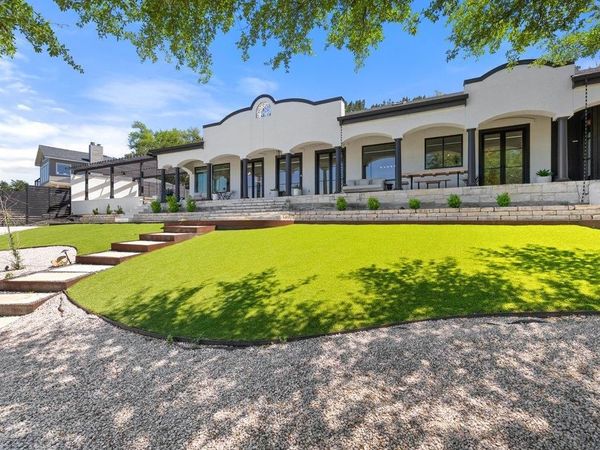 401 Rogart DR, Spicewood, TX 78669
