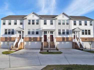 6648 Park Pointe Court, Pepper Pike, OH 44124