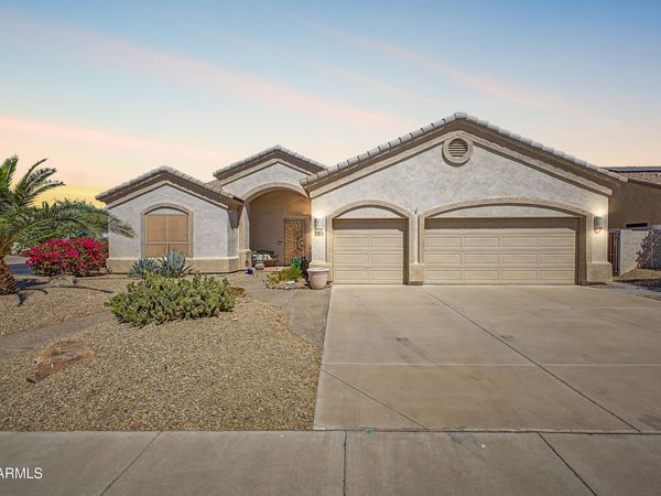 17607 W EAGLE Drive, Goodyear, AZ 85338