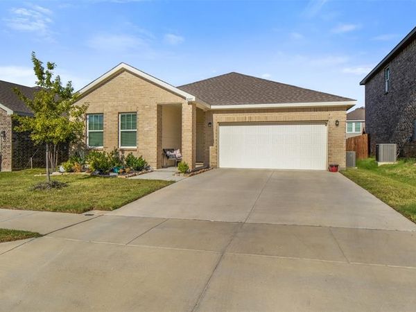 10357 Rosegreen Lane, Fort Worth, TX 76036
